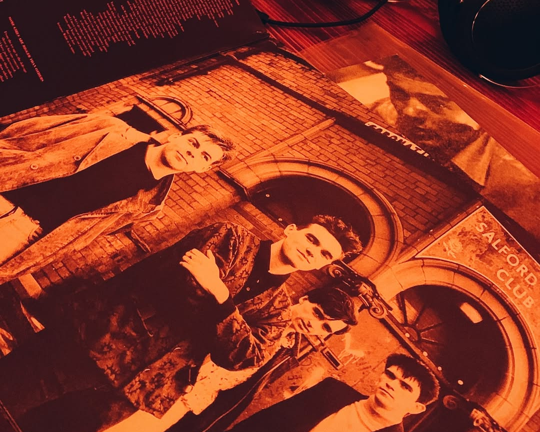 An image of The Smiths members